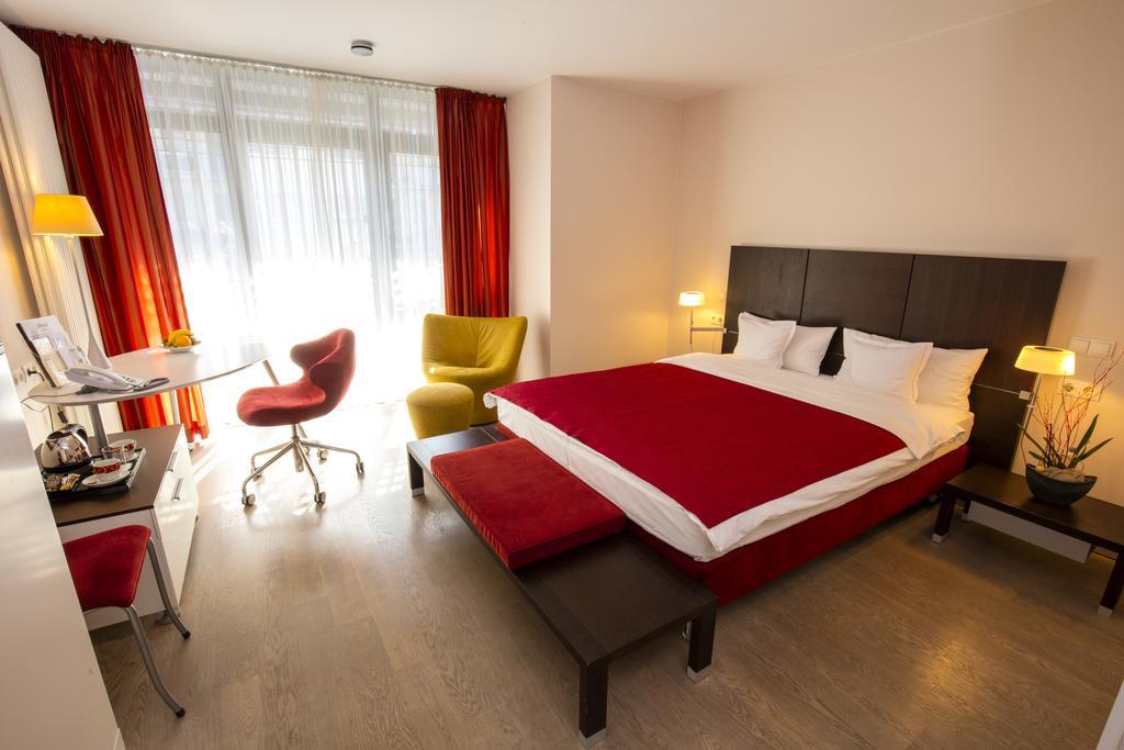 Design Hotel Zollamt Кайзерслаутерн Екстериор снимка